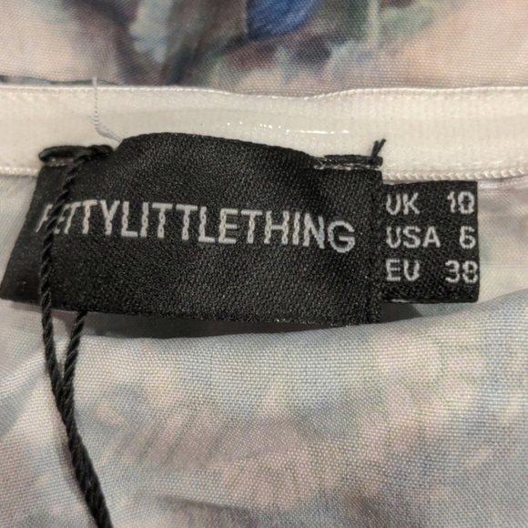 PrettyLittleThing Multi Renaissance Print Woven Ruffle Frill Hem Bandeau Dress 6 - Picture 5 of 7